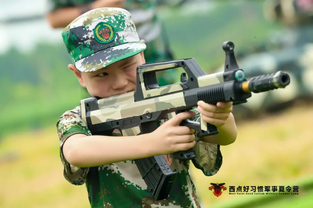 这个暑假，到底是谁家的娃在偷偷的茁壮成长？,上海西点军校